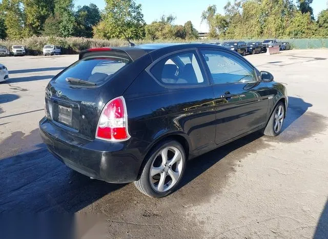 KMHCN36C27U005832 2007 2007 Hyundai Accent- SE 4