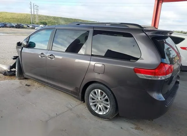 5TDYK3DC5CS229133 2012 2012 Toyota Sienna- Xle V6 8 Passenger 3