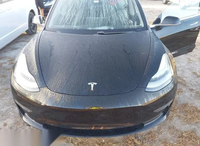 5YJ3E1EA2JF004933 2018 2018 Tesla Model 3- Long Range/Mid R 10