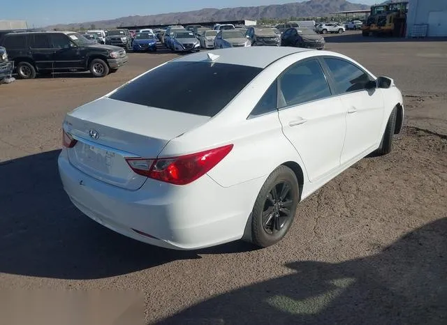 5NPEB4AC2DH690679 2013 2013 Hyundai Sonata- Gls 4