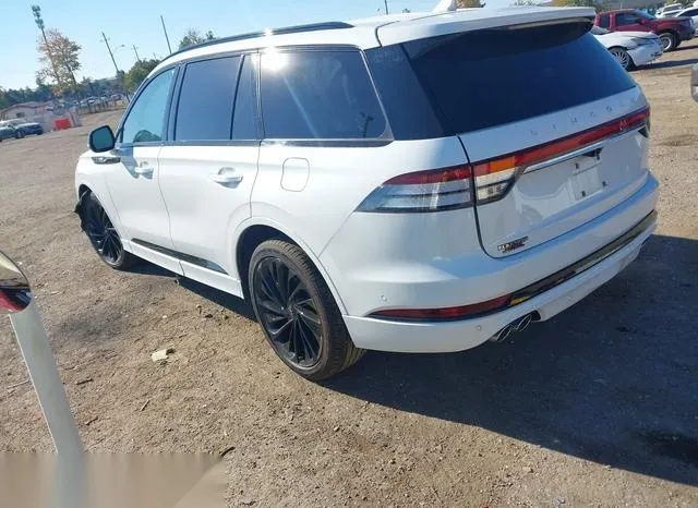 5LM5J7WC6PGL32225 2023 2023 Lincoln Aviator- Reserve 3