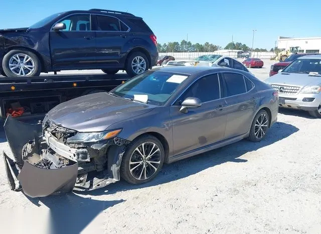 4T1B11HK8JU133693 2018 2018 Toyota Camry- SE 2