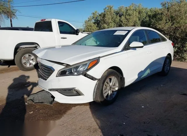 5NPE24AF4FH098004 2015 2015 Hyundai Sonata- SE 2