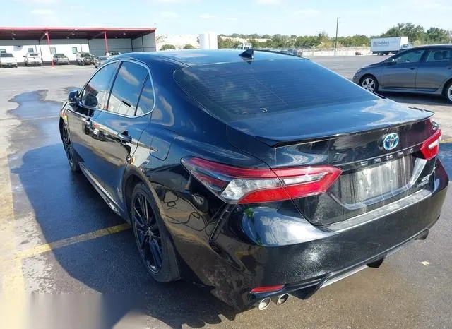 4T1K31AK1NU578366 2022 2022 Toyota Camry- Xse Hybrid 3