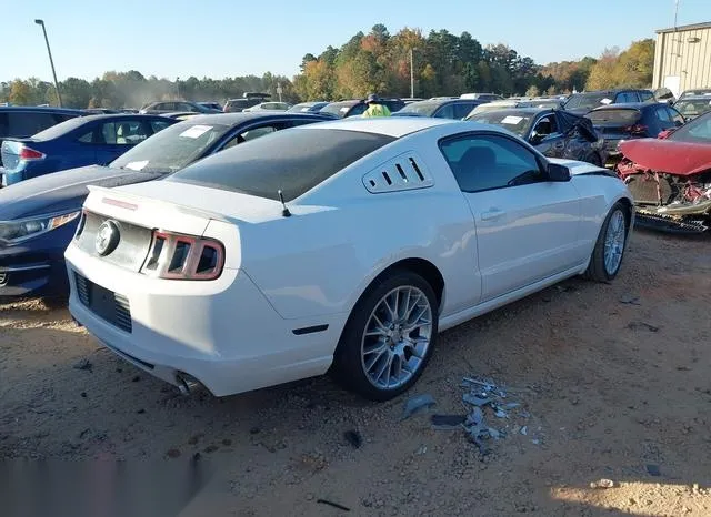 1ZVBP8AM5D5258279 2013 2013 Ford Mustang- V6 4