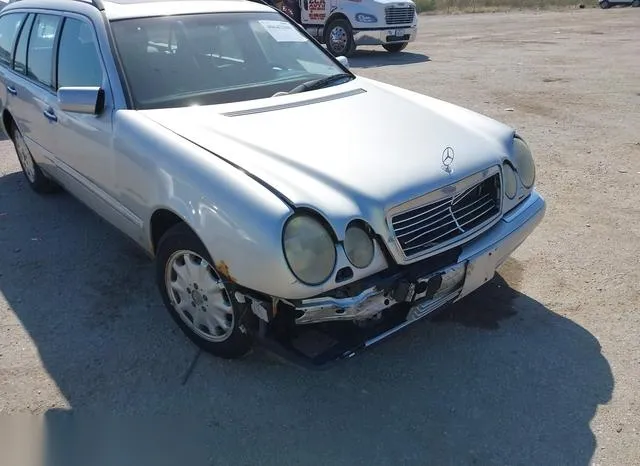 WDBJH82F0XX017149 1999 1999 Mercedes-Benz E 320- Awd 6