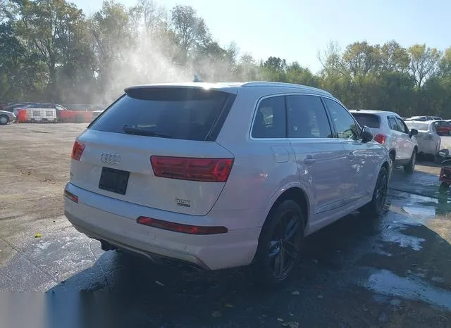 WA1VAAF71JD052545 2018 2018 Audi Q7- 3-0T Premium 4