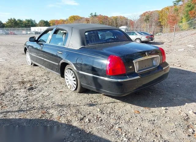 1LNHM83WX3Y603514 2003 2003 Lincoln Town Car- Cartier 3