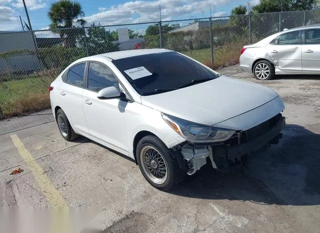 3KPC24A31JE032410 2018 2018 Hyundai Accent- SE 1