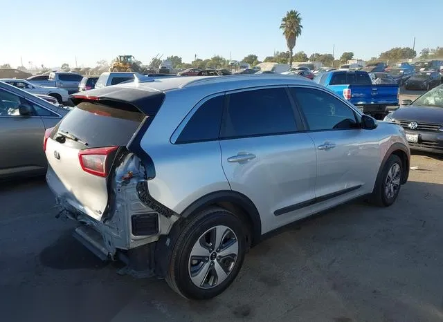 KNDCB3LC6J5155803 2018 2018 KIA Niro- LX 4