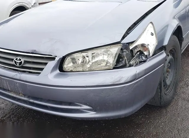 JT2BG22K7Y0515872 2000 2000 Toyota Camry- LE 6