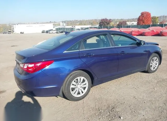 5NPEB4ACXCH404902 2012 2012 Hyundai Sonata- Gls 4