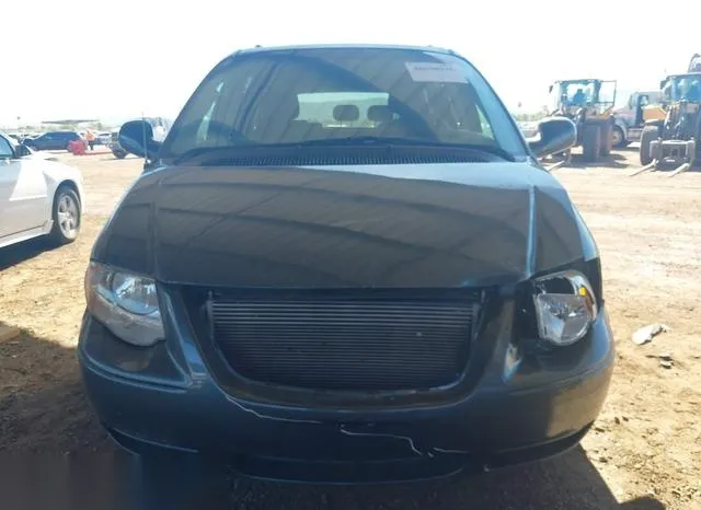 2C4GP54L15R155858 2005 2005 Chrysler Town and Country- Touring 6