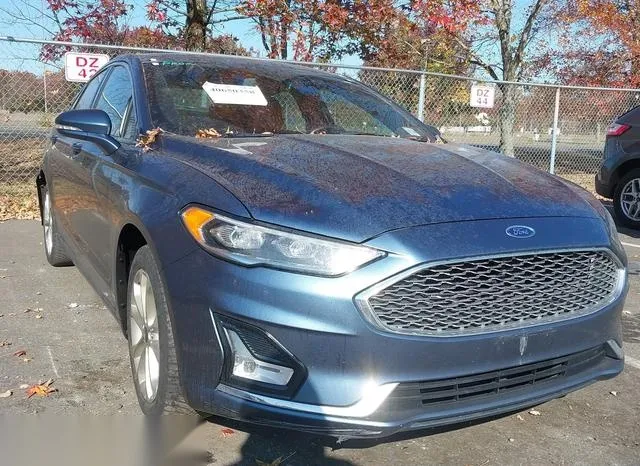 3FA6P0SU7KR185307 2019 2019 Ford Fusion- Energi Titanium 1