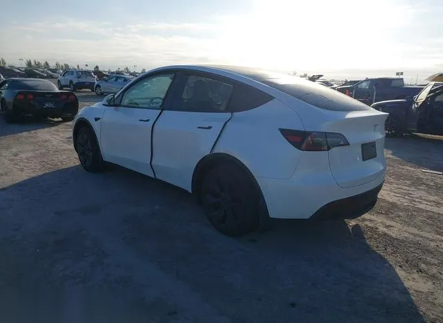 7SAYGDED8RA303365 2024 2024 Tesla Model Y- Long Range Dual 3