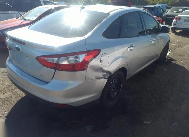 1FAHP3F2XCL216181 2012 2012 Ford Focus- SE 4