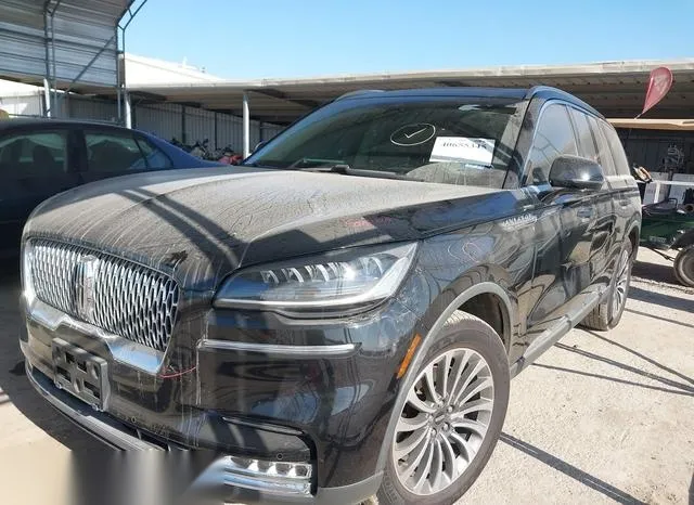 5LM5J7XC4LGL34886 2020 2020 Lincoln Aviator- Reserve 2