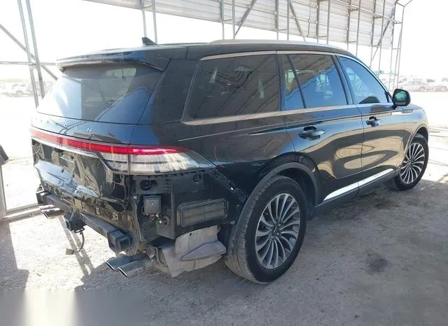 5LM5J7XC4LGL34886 2020 2020 Lincoln Aviator- Reserve 4