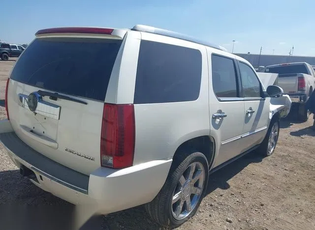 1GYEC638X7R427865 2007 2007 Cadillac Escalade- Standard 4