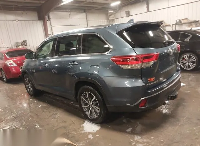 5TDKZRFH7HS510743 2017 2017 Toyota Highlander- Xle 3