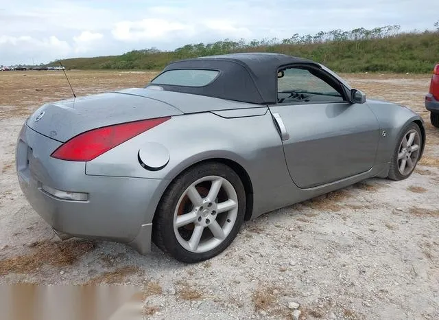 JN1AZ36D64T110614 2004 2004 Nissan 350Z- Enthusiast 4