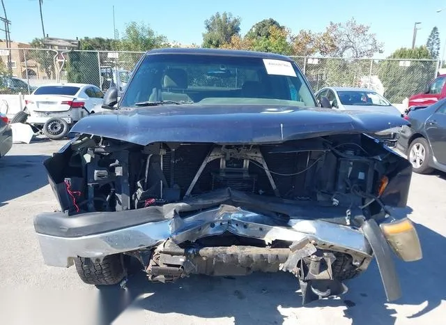 2GCEC13T051384060 2005 2005 Chevrolet Silverado 1500- LS 6