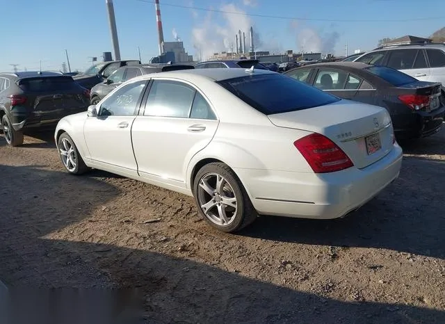 WDDNG7DB9DA495780 2013 2013 Mercedes-Benz S 550 3