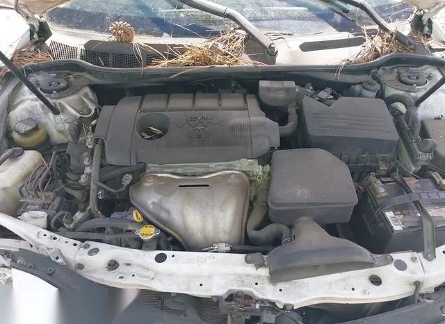 4T1BF3EK0AU563042 2010 2010 Toyota Camry- SE 10