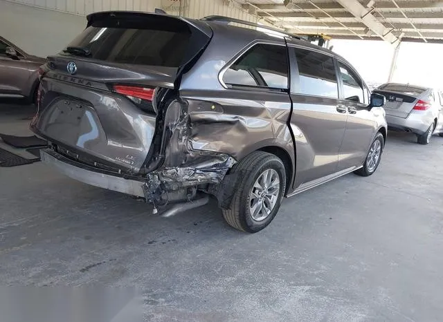 5TDBRKEC1NS087814 2022 2022 Toyota Sienna- LE 4