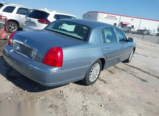 1LNHM81W64Y652827 2004 2004 Lincoln Town Car- Signature 4