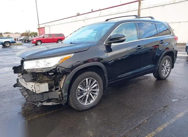 5TDJZRFHXJS556665 2018 2018 Toyota Highlander- Xle 2