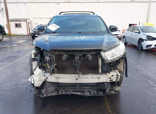 5TDJZRFHXJS556665 2018 2018 Toyota Highlander- Xle 6