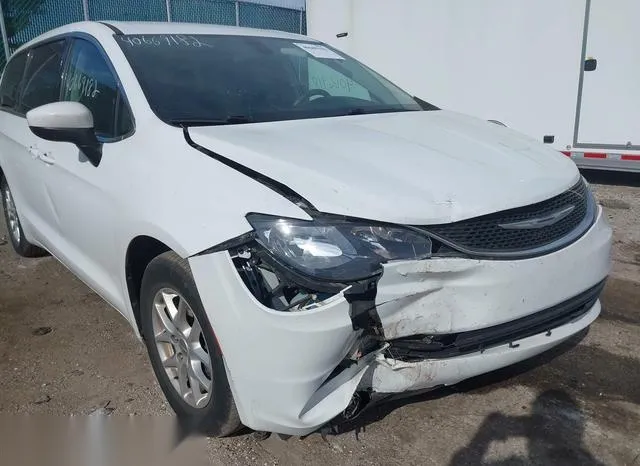 2C4RC1DG5JR129953 2018 2018 Chrysler Pacifica- Touring 6