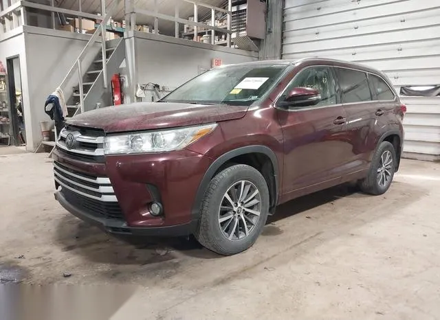 5TDJZRFH6JS913632 2018 2018 Toyota Highlander- Xle 2