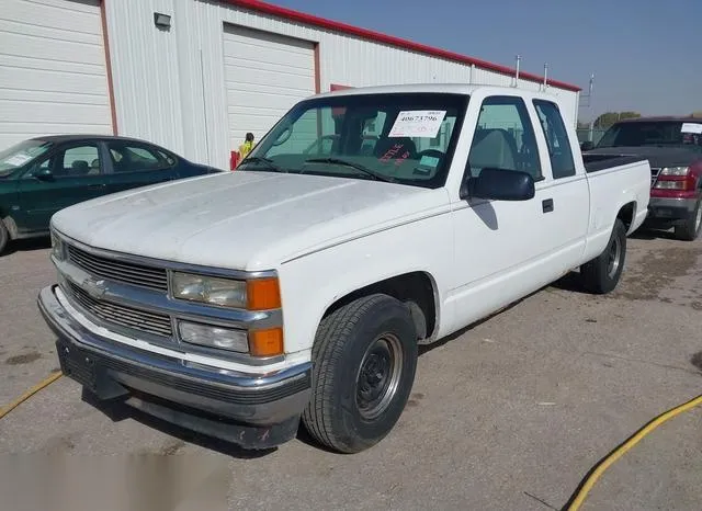 1GBEC19R0VE227577 1997 1997 Chevrolet C1500- Fleetside 2