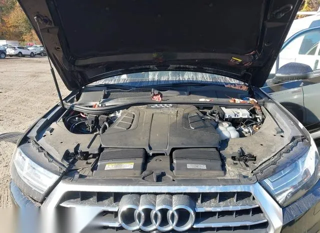 WA1VAAF7XKD020355 2019 2019 Audi Q7- 55 Premium 10