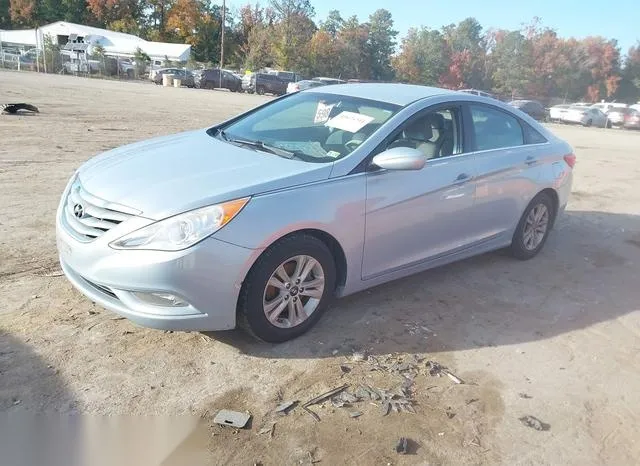 5NPEB4AC2DH712082 2013 2013 Hyundai Sonata- Gls 2