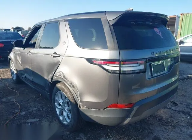 SALRG2RV6JA061712 2018 2018 Land Rover Discovery- SE 3