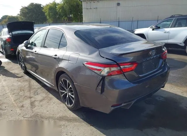 4T1B11HK5JU124756 2018 2018 Toyota Camry- SE 3