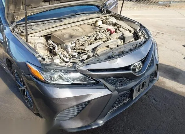 4T1B11HK5JU124756 2018 2018 Toyota Camry- SE 6