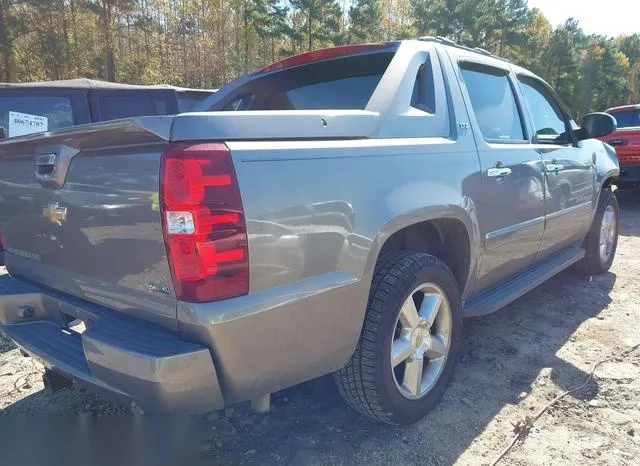 3GNTKGE33BG223335 2011 2011 Chevrolet Avalanche 1500- Ltz 4