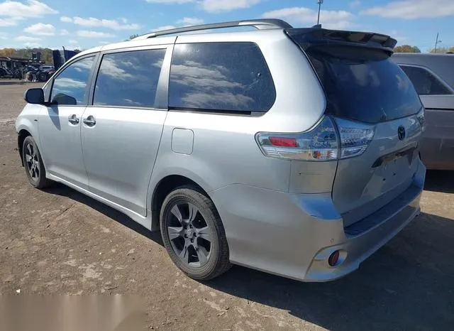 5TDEZ3DC7LS244411 2020 2020 Toyota Sienna- Se/Se Premium 3