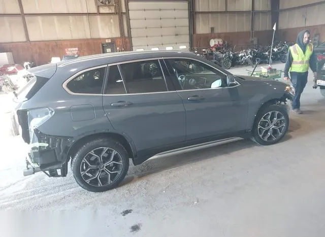 WBXJG9C09N5U80729 2022 2022 BMW X1- Xdrive28I 4