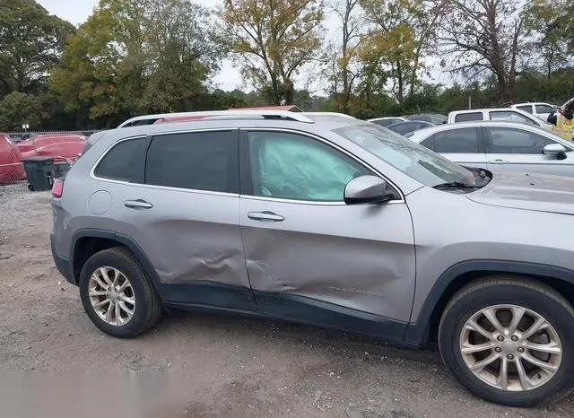 1C4PJLCB5KD358619 2019 2019 Jeep Cherokee- Latitude Fwd 6