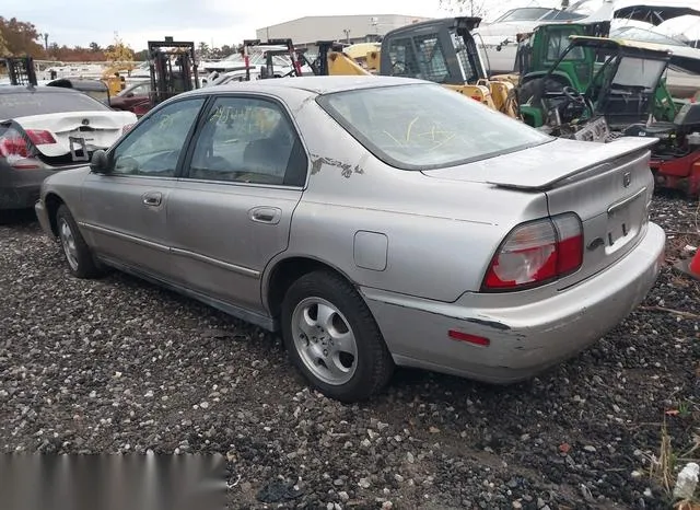 1HGCD5607VA102484 1997 1997 Honda Accord- SE 3