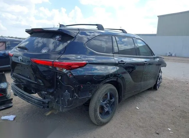 5TDGZRAH3MS050715 2021 2021 Toyota Highlander- Xle 4