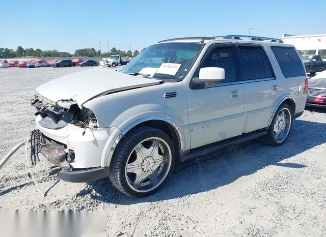 5LMFU27595LJ12760 2005 2005 Lincoln Navigator 2