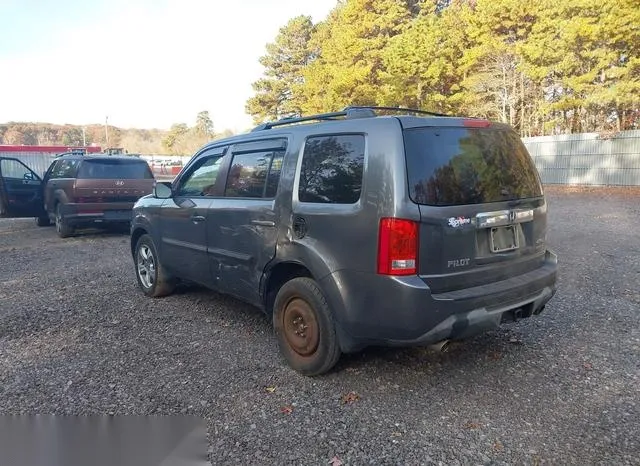 5FNYF4H97CB010980 2012 2012 Honda Pilot- Touring 3