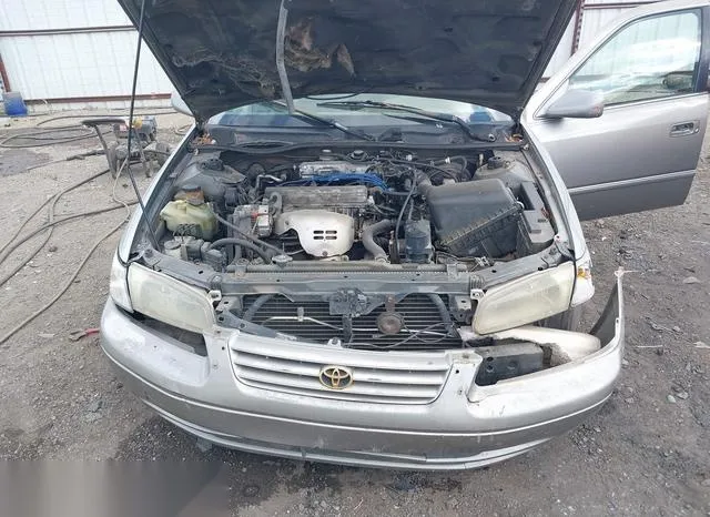 4T1BG22K5VU046014 1997 1997 Toyota Camry- LE 10