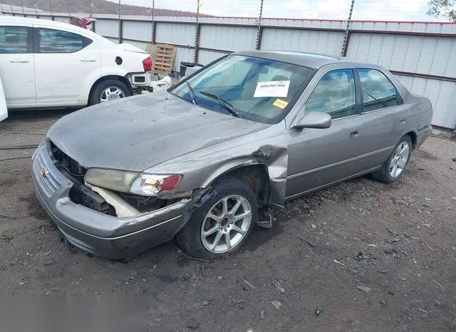 4T1BG22K5VU046014 1997 1997 Toyota Camry- LE 2